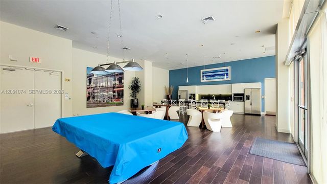 2775 NE 187th St 319, Aventura, FL 33180