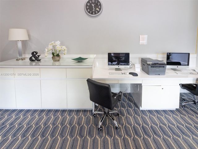 2775 NE 187th St 319, Aventura, FL 33180