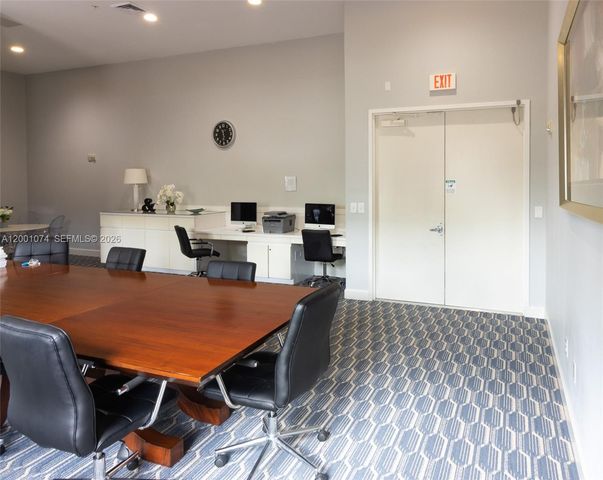 2775 NE 187th St 319, Aventura, FL 33180