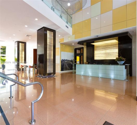 2775 NE 187th St 319, Aventura, FL 33180