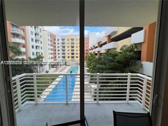 2775 NE 187th St 319, Aventura, FL 33180