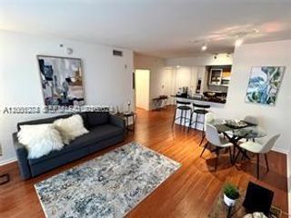 2775 NE 187th St 319, Aventura, FL 33180