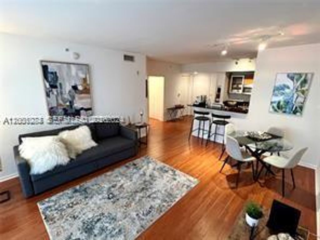 2775 NE 187th St 319, Aventura, FL 33180