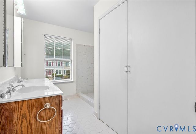 11678 Timberly Ct, Henrico, VA 23238