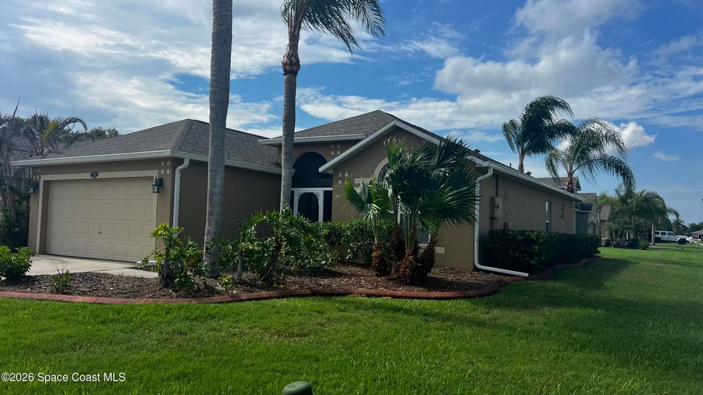 1995 Snapdragon Drive NW, Palm Bay, FL 32907