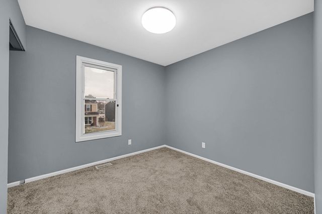 1116 W 59th Place, Merrillville, IN 46410