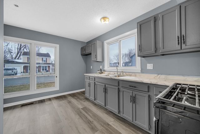 1116 W 59th Place, Merrillville, IN 46410