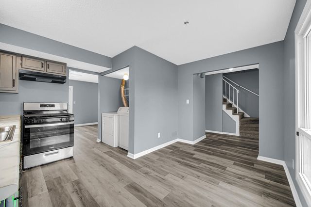 1116 W 59th Place, Merrillville, IN 46410