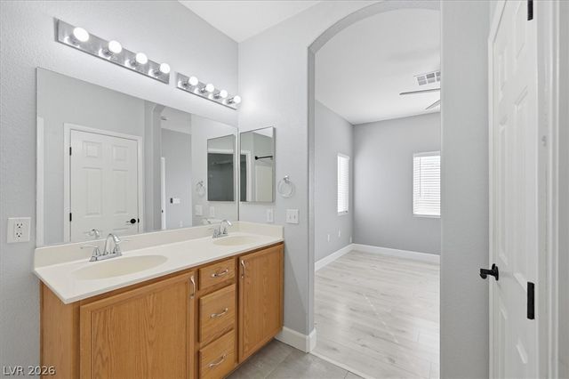 6312 Desert Leaf Street 201, North Las Vegas, NV 89081