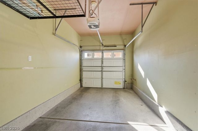 6312 Desert Leaf Street 201, North Las Vegas, NV 89081