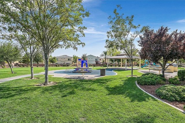 6312 Desert Leaf Street 201, North Las Vegas, NV 89081