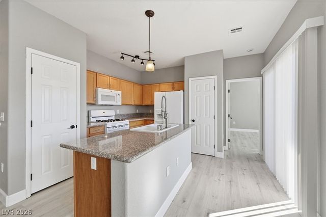 6312 Desert Leaf Street 201, North Las Vegas, NV 89081