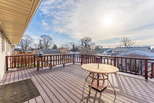 729 Yates Avenue, Romeoville, IL 60446