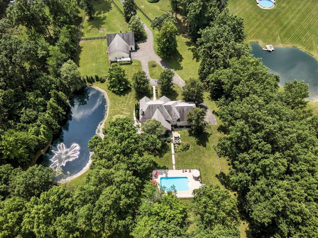 8174 Windy Hollow Road, Johnstown, OH 43031