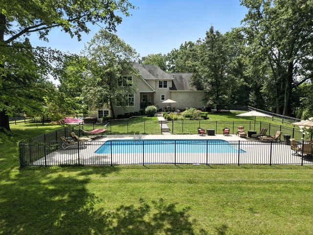 8174 Windy Hollow Road, Johnstown, OH 43031
