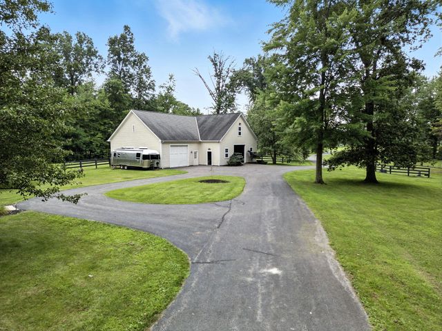 8174 Windy Hollow Road, Johnstown, OH 43031