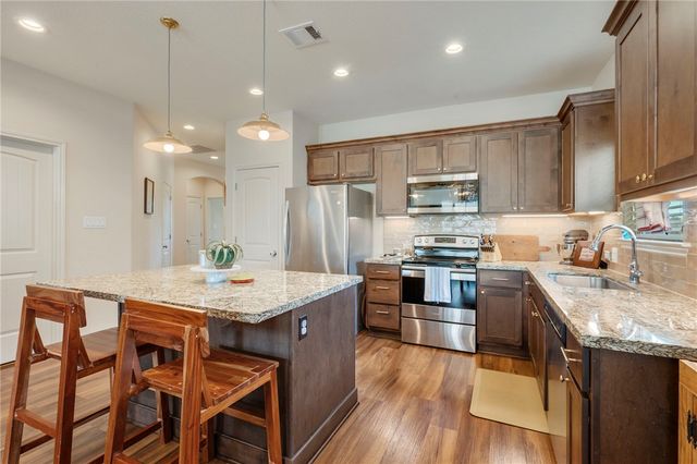 2160 Mountain Wind Loop, Bryan, TX 77807