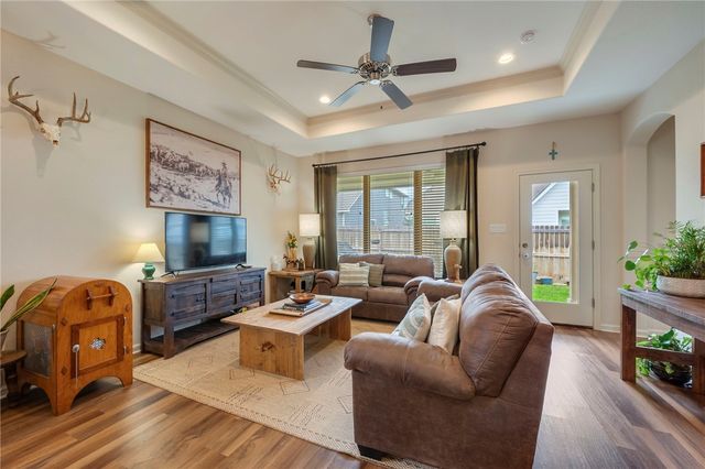 2160 Mountain Wind Loop, Bryan, TX 77807