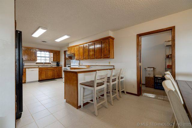 171 3rd Street, Jennings, OK 74038