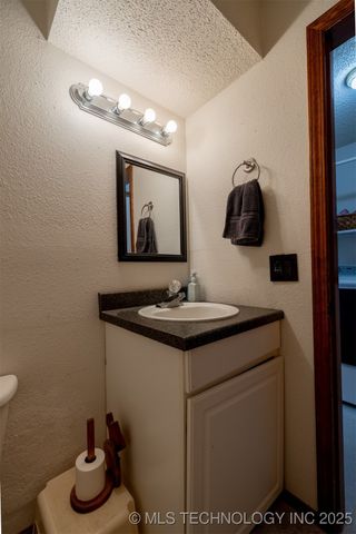 171 3rd Street, Jennings, OK 74038