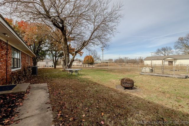 171 3rd Street, Jennings, OK 74038