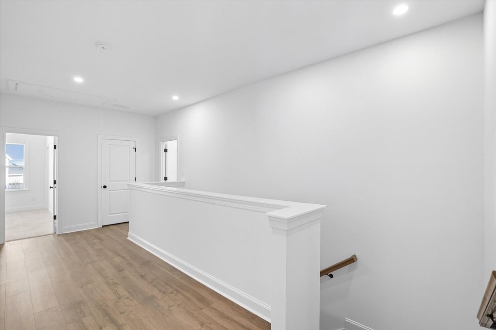 Image 11 of property listing at 536 Hayes Pk Boulevard, Johns Island, SC 29455