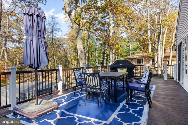 155 TUCKERTON RD, Medford Lakes, NJ 08055