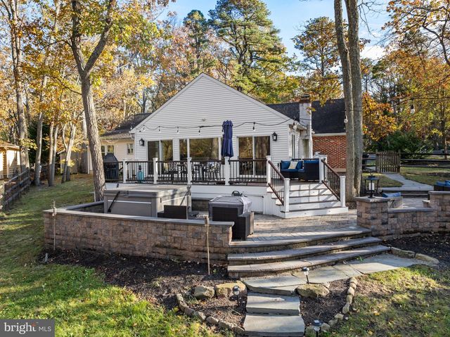 155 TUCKERTON RD, Medford Lakes, NJ 08055