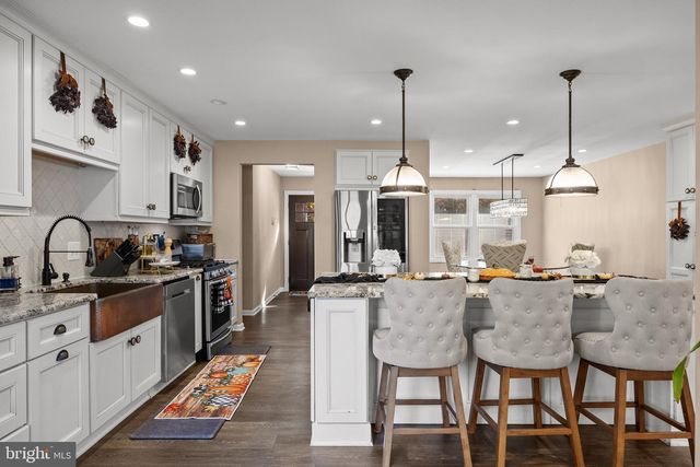 155 TUCKERTON RD, Medford Lakes, NJ 08055