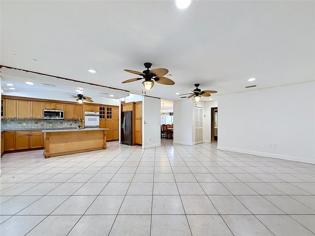 7790 SW 91st Avenue, Miami, FL 33173
