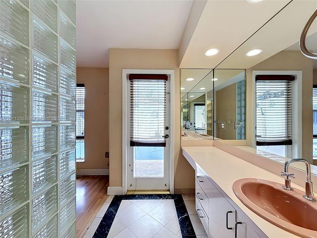 7790 SW 91st Avenue, Miami, FL 33173