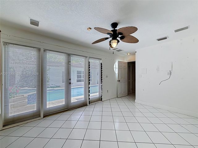 7790 SW 91st Avenue, Miami, FL 33173