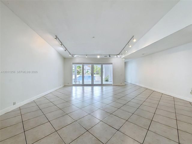 7790 SW 91st Avenue, Miami, FL 33173