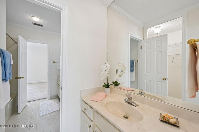 5303 ORTEGA Boulevard 103, Jacksonville, FL 32210