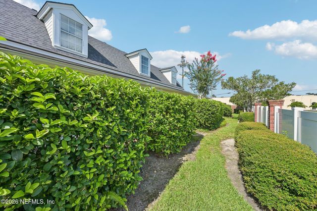 5303 ORTEGA Boulevard 103, Jacksonville, FL 32210