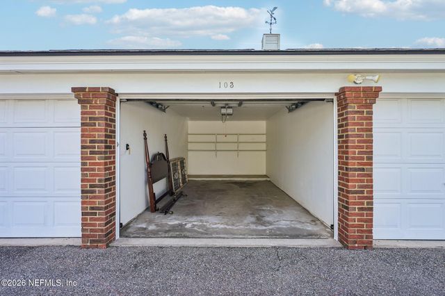 5303 ORTEGA Boulevard 103, Jacksonville, FL 32210