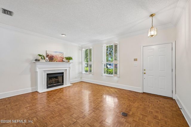 5303 ORTEGA Boulevard 103, Jacksonville, FL 32210