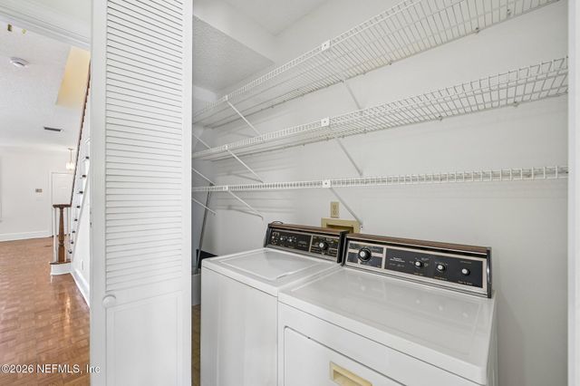 5303 ORTEGA Boulevard 103, Jacksonville, FL 32210