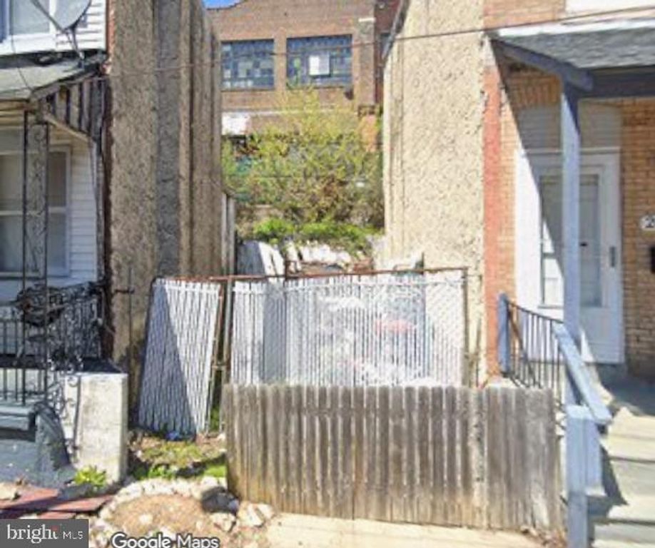 2675 DEACON ST, Philadelphia, PA 19129
