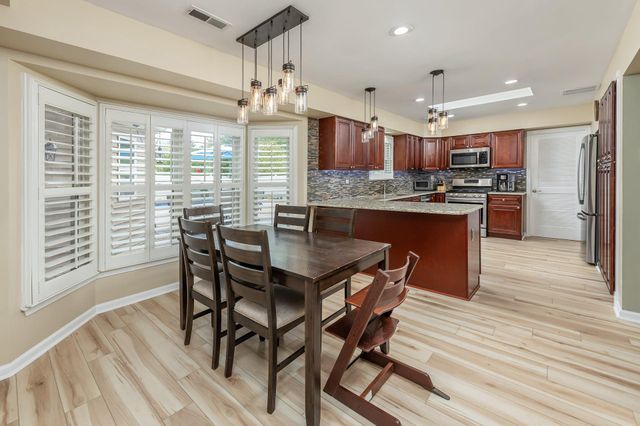 39 E HOLLY AVE, Sewell, NJ 08080