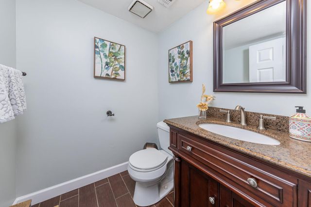 39 E HOLLY AVE, Sewell, NJ 08080