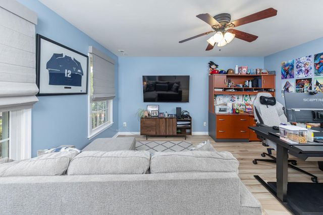 39 E HOLLY AVE, Sewell, NJ 08080