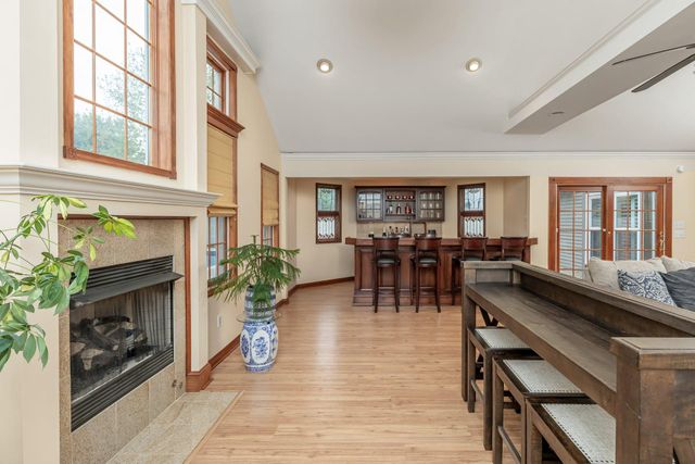39 E HOLLY AVE, Sewell, NJ 08080
