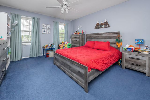 39 E HOLLY AVE, Sewell, NJ 08080