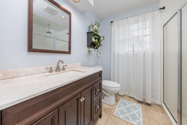 39 E HOLLY AVE, Sewell, NJ 08080
