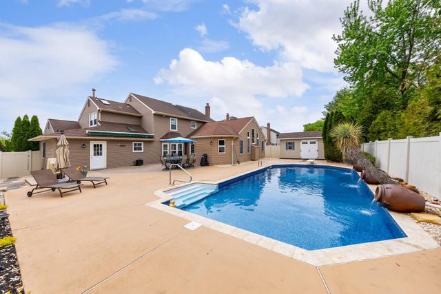 39 E HOLLY AVE, Sewell, NJ 08080