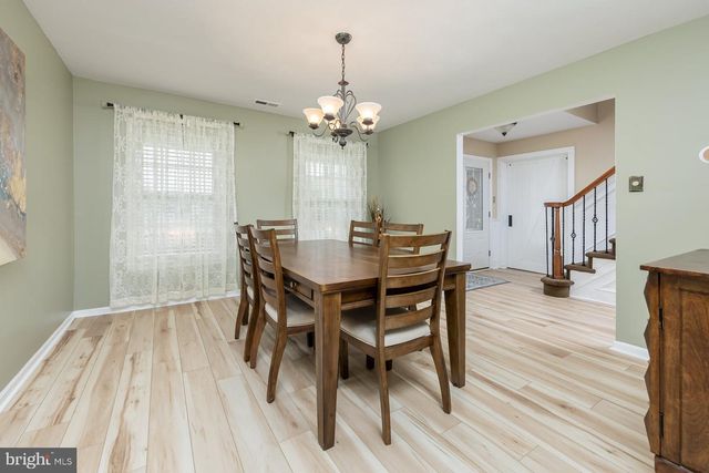 39 E HOLLY AVE, Sewell, NJ 08080