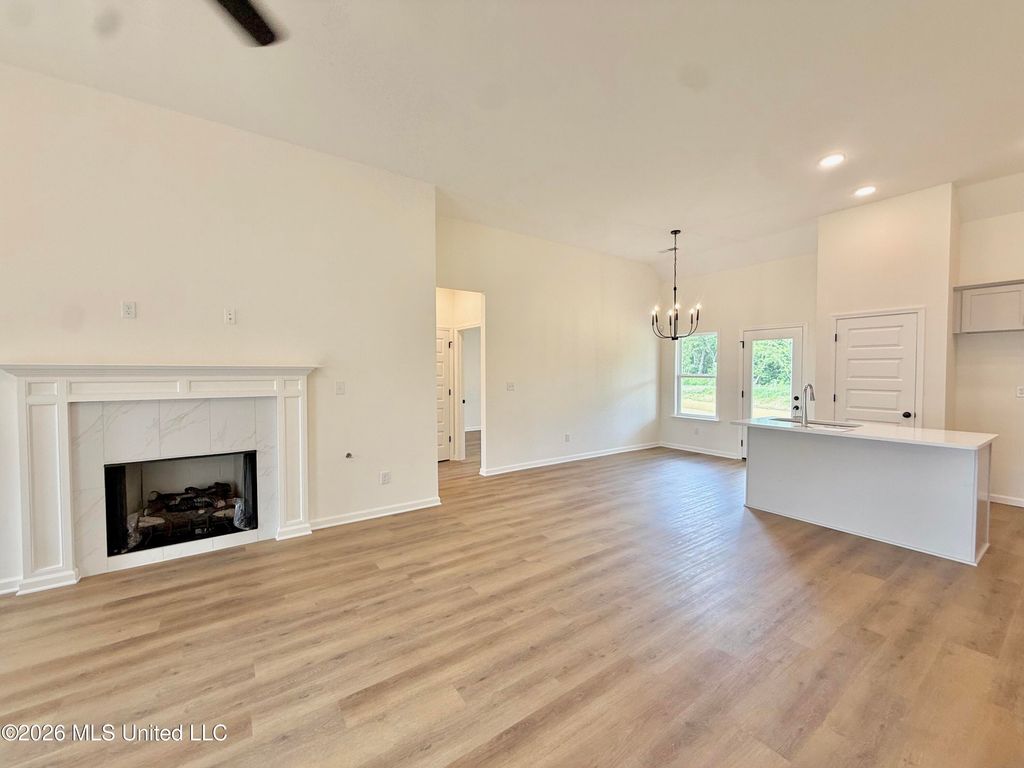 1088 Great Glen Drive, Southaven, MS 38671 — photo 4
