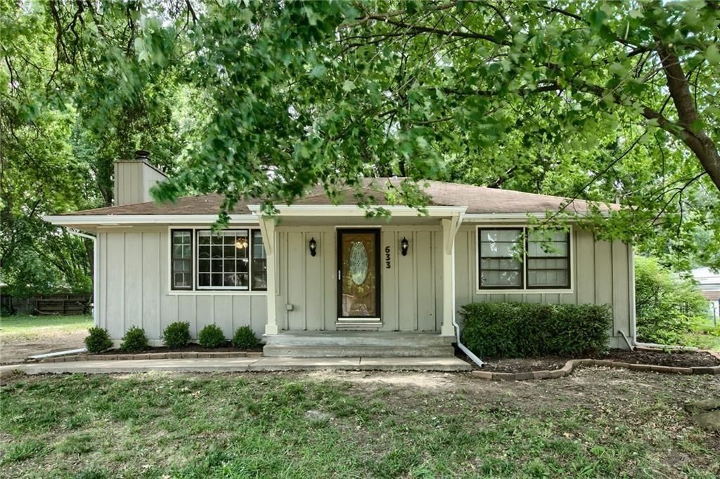 633 N WILLIE Street, Olathe, KS 66061
