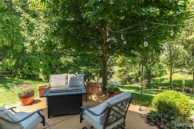 356 Carr Manor Court, Ballwin, MO 63021